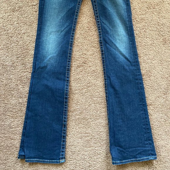 True Religion Boot Cut Low rise Jean - Picture 4 of 4
